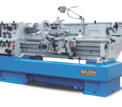 adjusting clutch in a lathe machine